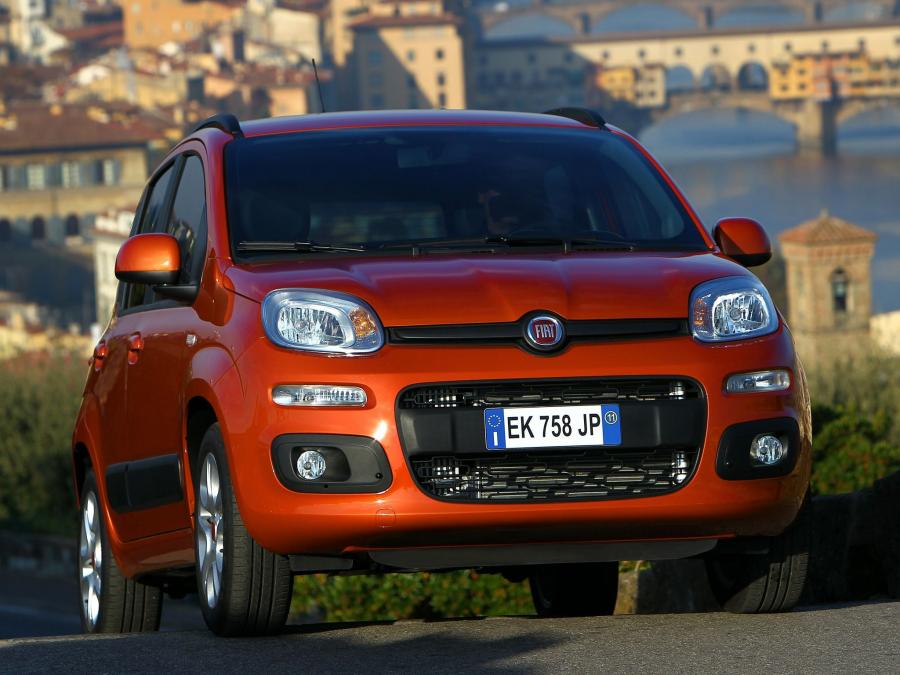  Fiat Panda 2012 года  (фото 8 из 277)